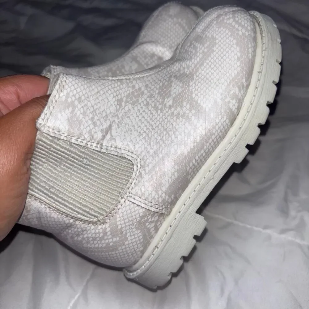 Carters toddler girl’s
